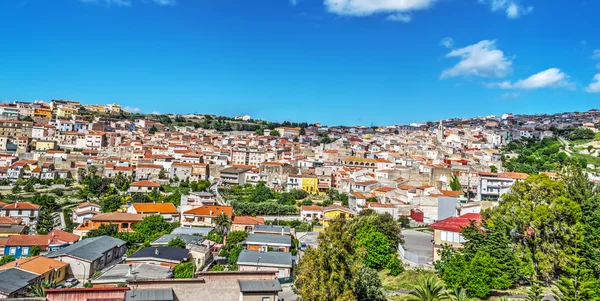 Panorama över en liten stad på Sardinien — Stockfoto