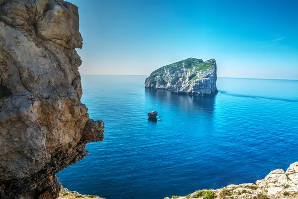 Capo Caccia Foradada Adası