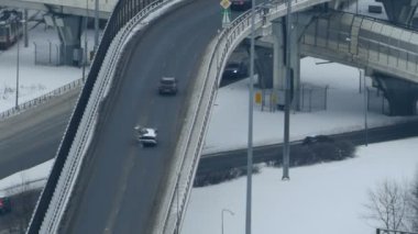 Otoyol üst geçidine erişim, zaman aşımı yakınlaştırması