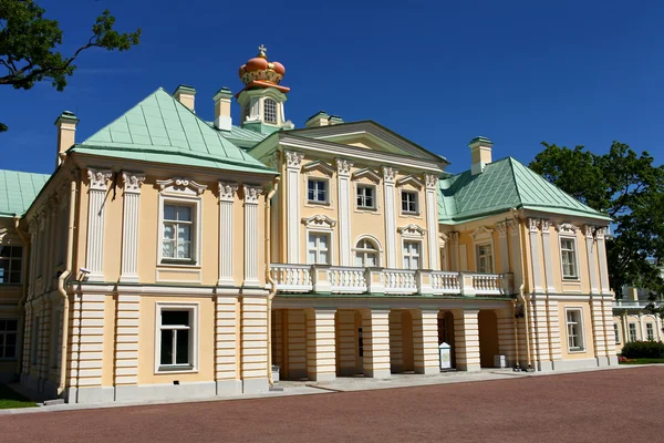 Palace in classical style — Stock Photo, Image