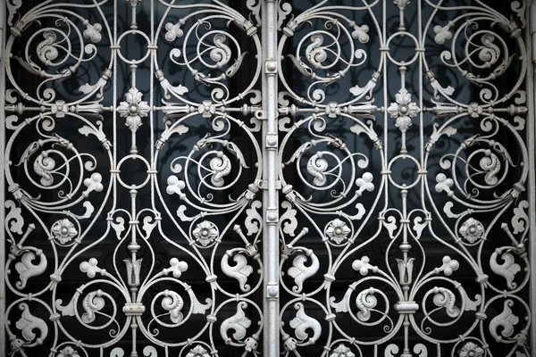 Grating with floral patterns — Stock Photo, Image