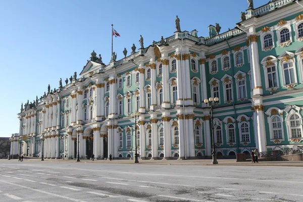 Winter Palace  in St. Petersburg — Stock Photo, Image