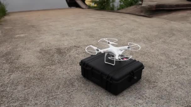 Aanleiding quadrocopter — Stockvideo