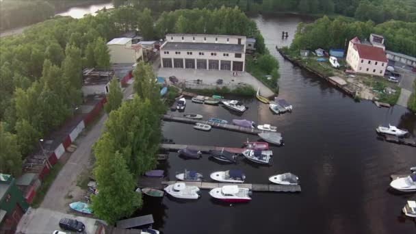 Yachting marina vista aérea — Vídeos de Stock