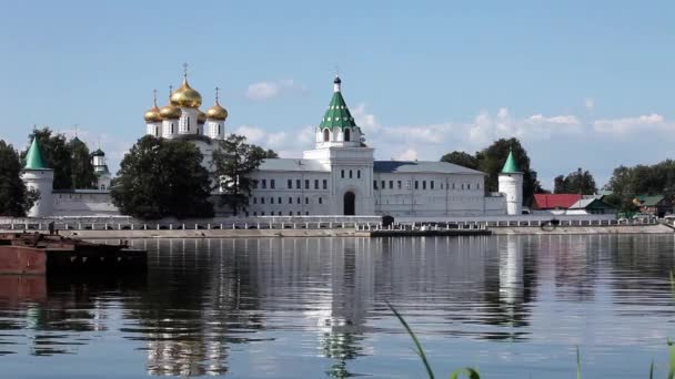 Vista del Monasterio de Ipatiev — Vídeo de stock