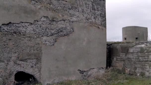 Ruinas de la fortaleza Totleben — Vídeo de stock