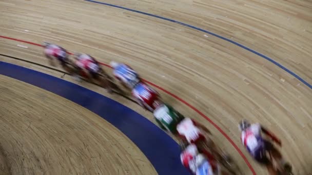 Carrera de bicicleta de movimiento borroso — Vídeo de stock