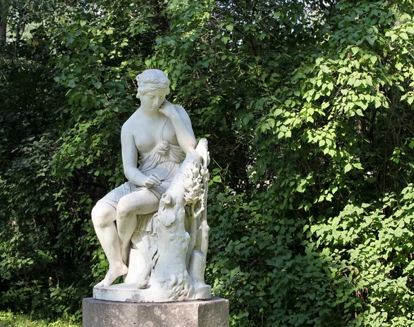 Antique escultura de mármore Herminia — Fotografia de Stock