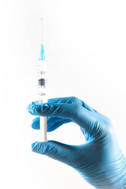 Enjeksiyon için hazırlık. Covid-19 'a karşı yeni bir aşı kullanımı