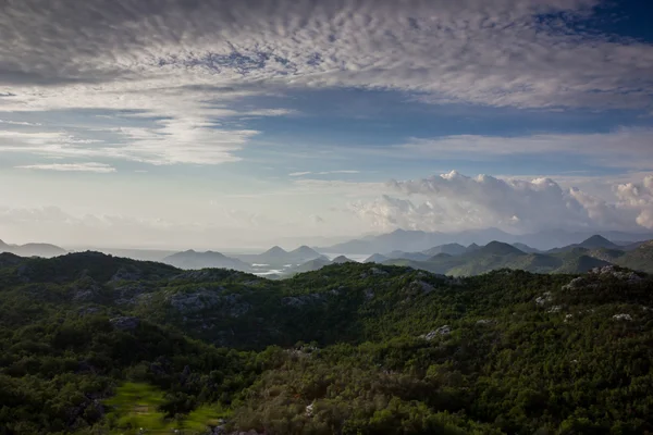 Incredibile vista sulla Mountain Valley all'alba . — Foto Stock