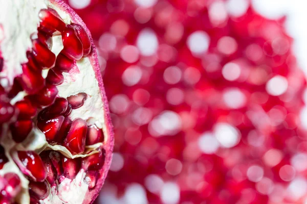 Red Juicy Seeds of Pomegranate. — Stock Photo, Image