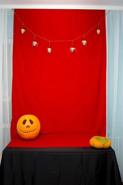 Pumpkins on the decorated table. — Stock Photo, Image