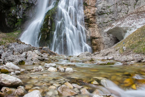 Abkhazia, a beautiful Gegsky waterfall. — Stock Photo, Image