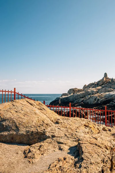 Templo Haedong Yonggungsa Com Oceano Azul Busan Coréia — Fotografia de Stock