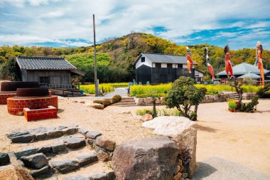 Shodoshima, Japonya - 17 Nisan 2019: 24 Göz film seti, Japon geleneksel köyü