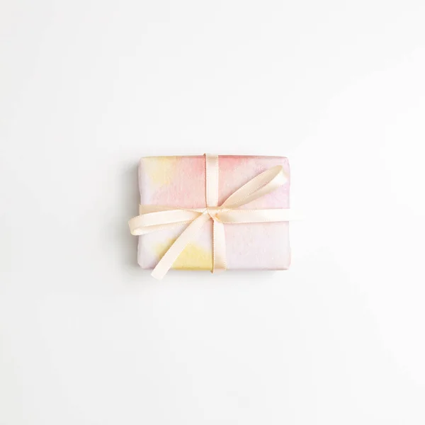Rosa Geschenkbox Isoliert Auf Weißem Hintergrund Ansicht Von Oben Kopierraum — Stockfoto