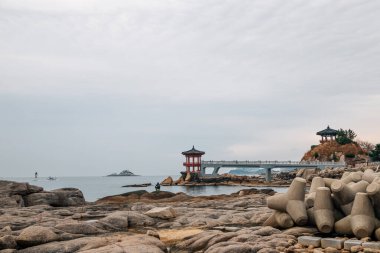 Yeonggeumjeong Kore geleneksel Pavyonu ve denizi Sokcho, Kore
