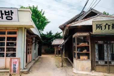 Suncheon, Kore - 27 Nisan 2021 Suncheon Açık Film Seti, Kore 'nin eski köyü