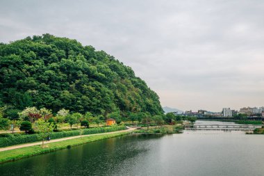 Suncheon, Kore 'deki Jukdobong Park ve Nehir