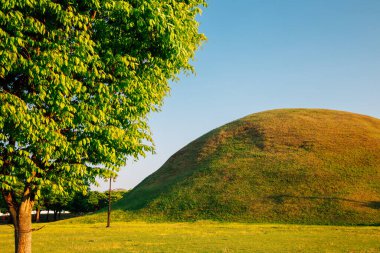 Daereungwon Kore, Gyeongju 'da antik bir mezar.