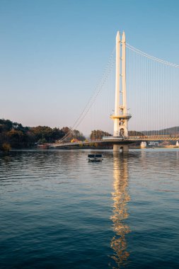 Yedang Gölü ve Yedangho Askı Köprüsü Yesan, Kore