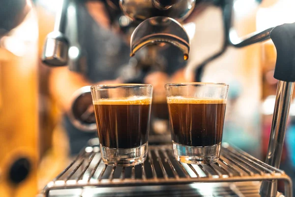 Espresso Dans Une Tasse Une Machine Maison Café Dans Une — Photo