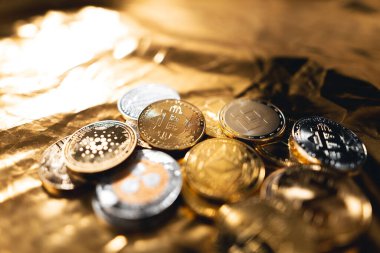 Şifreli para birimi için kripto altın bitcoin resmi