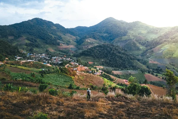 アジアと農業地域の山の村です — ストック写真