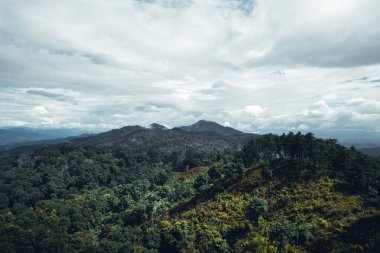 Dağlar ve kırsal köyler 