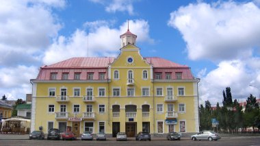 Chernihiv şehir merkezi alanında güzel bina.