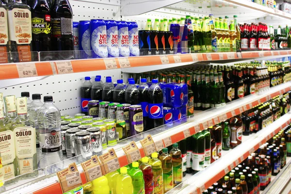 Store of beer and soft drinks with wide assortment — Stock Photo, Image