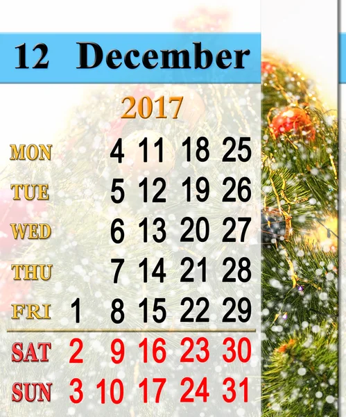 Calendrier pour décembre 2017 avec arbre du Nouvel An — Photo