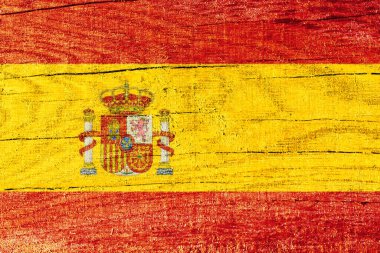 Tahta çatlamış yüzeyde İspanya ulusal bayrağı basılmış. İspanya bayrağı. İspanyol bayrağıyla ahşap desenli. İspanya sembolü