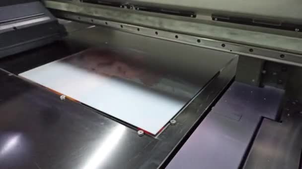 Impressora Ultravioleta Trabalhar Imprimir Fotos Tecnologia Moderna Ação Impressora Japonesa — Vídeo de Stock
