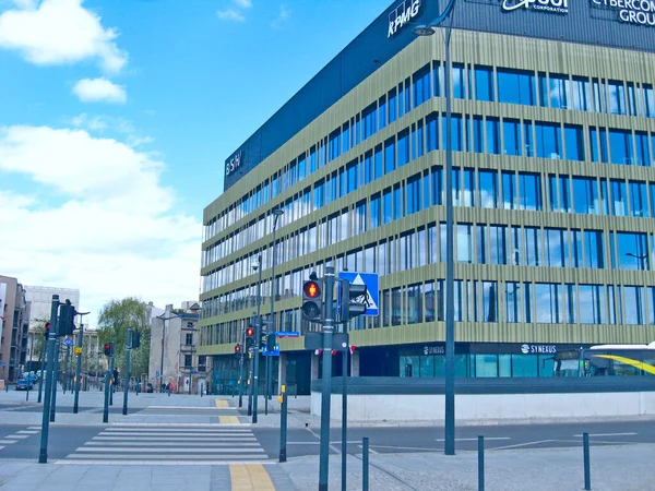 Lodz Polen Juli 2019 Moderne Architektur Lodz Fußgängerüberweg Über Straße — Stockfoto