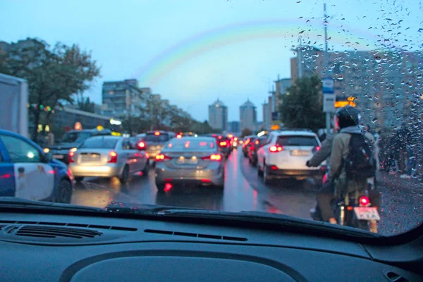 Chuva Fora Janela Fundo Vida Cidade Gotas Água Caindo Vidro — Fotografia de Stock