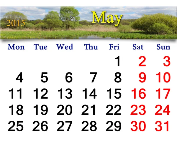 Kalender untuk Mei 2015 di latar belakang musim semi — Stok Foto