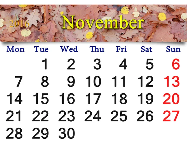 Calendario para noviembre 2016 con las hojas rojas de otoño —  Fotos de Stock