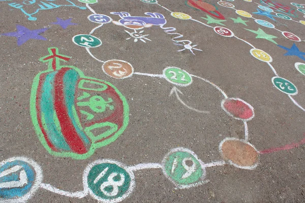 Childish drawings as a game on the asphalt — Stock Photo, Image