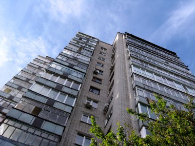 Çok öykülü modern ev