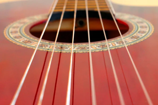 Guitarra e cordas — Fotografia de Stock