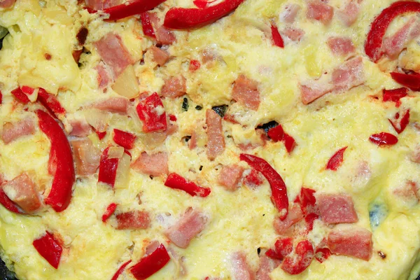Cooking of omelet with red paprika — Stock Photo, Image