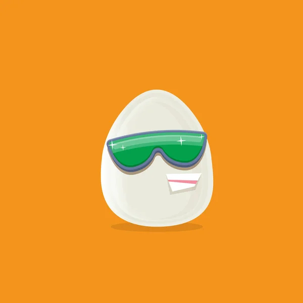 オレンジの背景にサングラスが孤立したベクトル面白い漫画の卵のキャラクター。ファンキーな笑顔の白い卵のステッカー — ストックベクタ