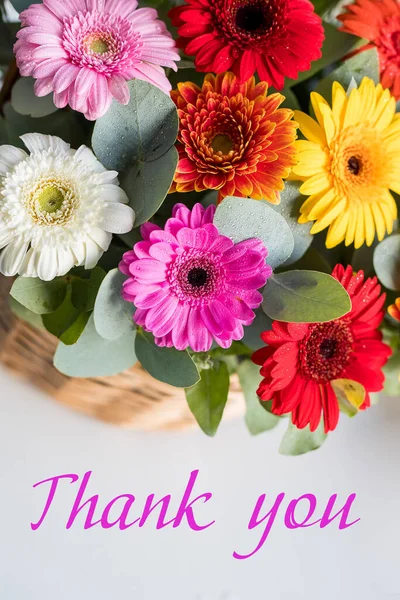 Thank You Card with Bouquet of Spring Flowers.beautiful bouquet of yellow daisy, gerbera on a white background.holidays greeting card — Stock Photo, Image