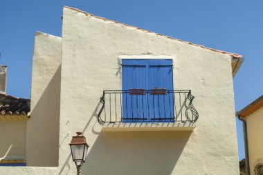 Sigean (Languedoc-Roussillon, Fransa): pencere ve balkon