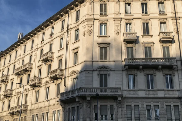 Milano (Italia), edificio residenziale — Foto Stock