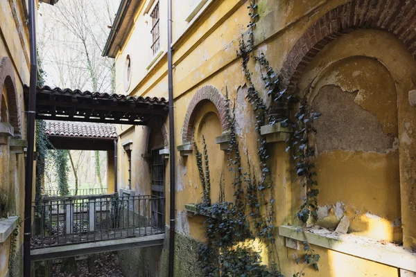 Alte Mühle im Park von Monza — Stockfoto