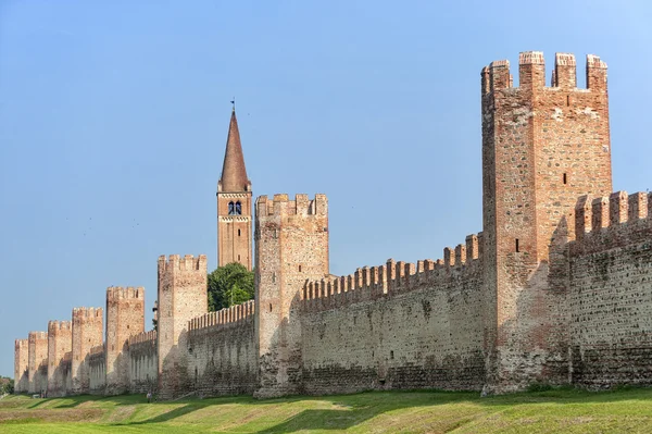 Montagnana (Padua, İtalya duvarları)