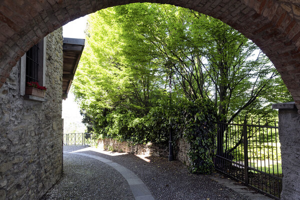 Montevecchia (Lecco, Brianza, Lombardy, Italy): historic village, a typical alley