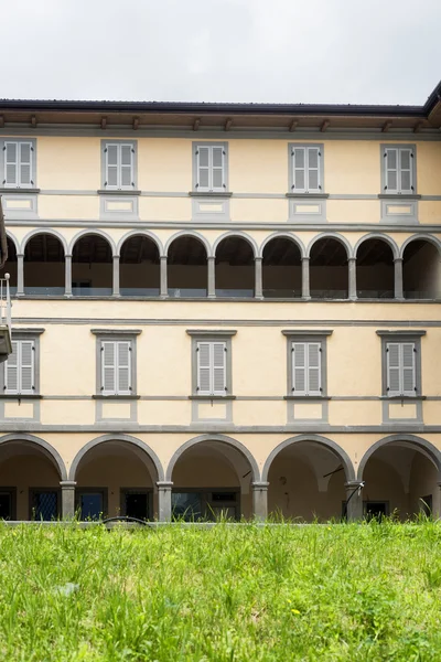 Lovere (Bergamo, Itálie), historický palác — Stock fotografie